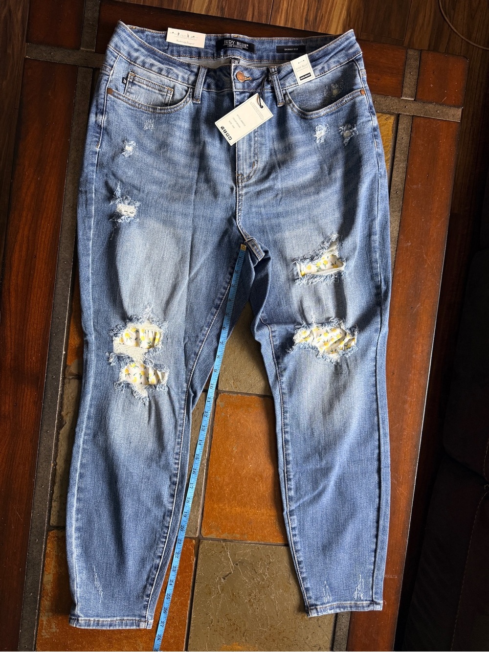 Judy blues 16w high waisted distressed w/ lemon fabric under preppy BNWT spring